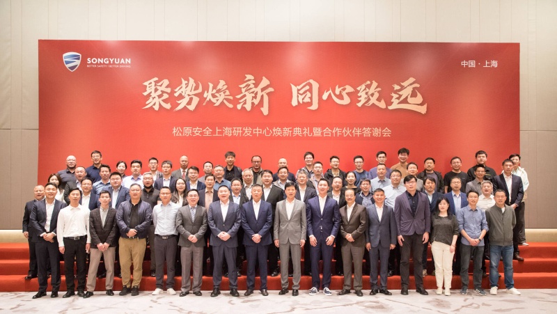 1748739487304549mgmV.jpg CT7A2545.jpg